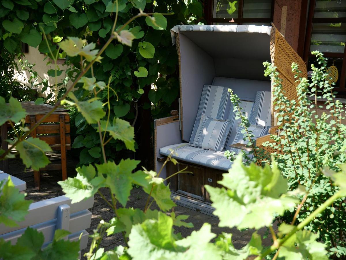 Bocksbeutelherberge Sommerach Exteriör bild